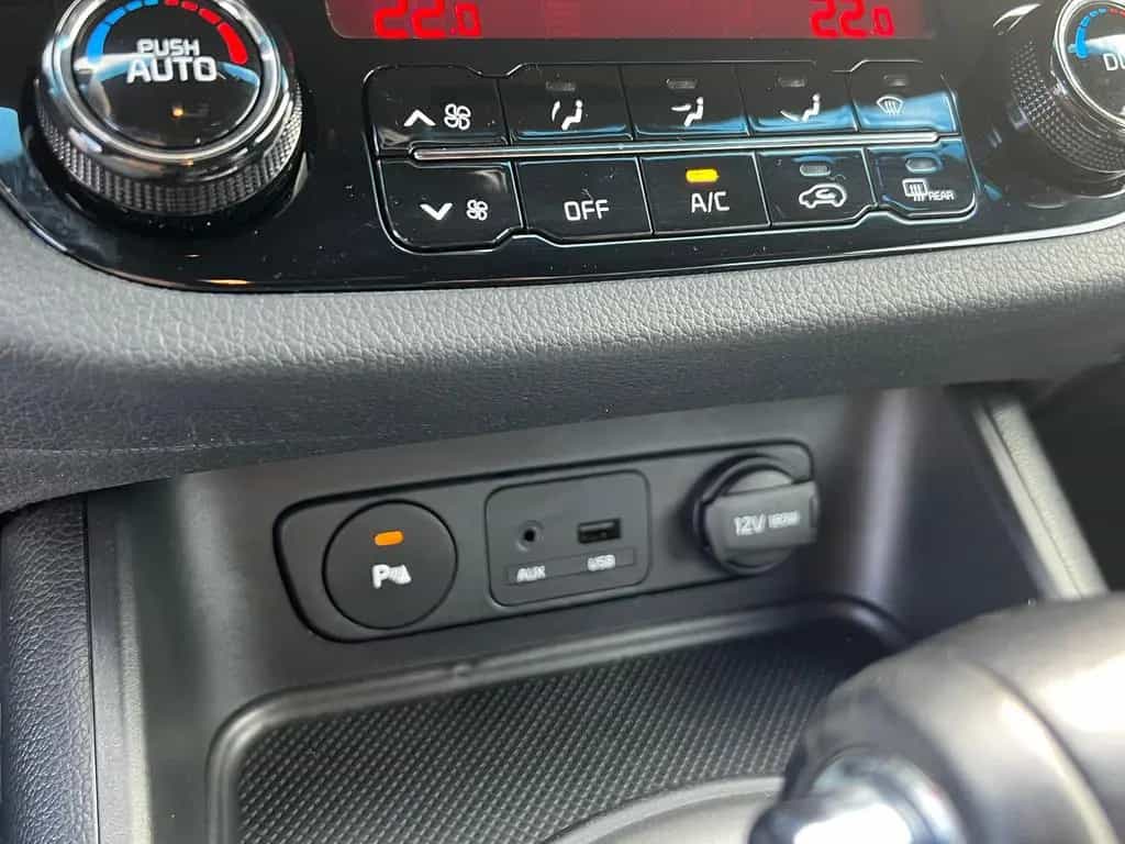 Kia Sportage Platinum 20J Edition 4WD 06/2015-photo-25