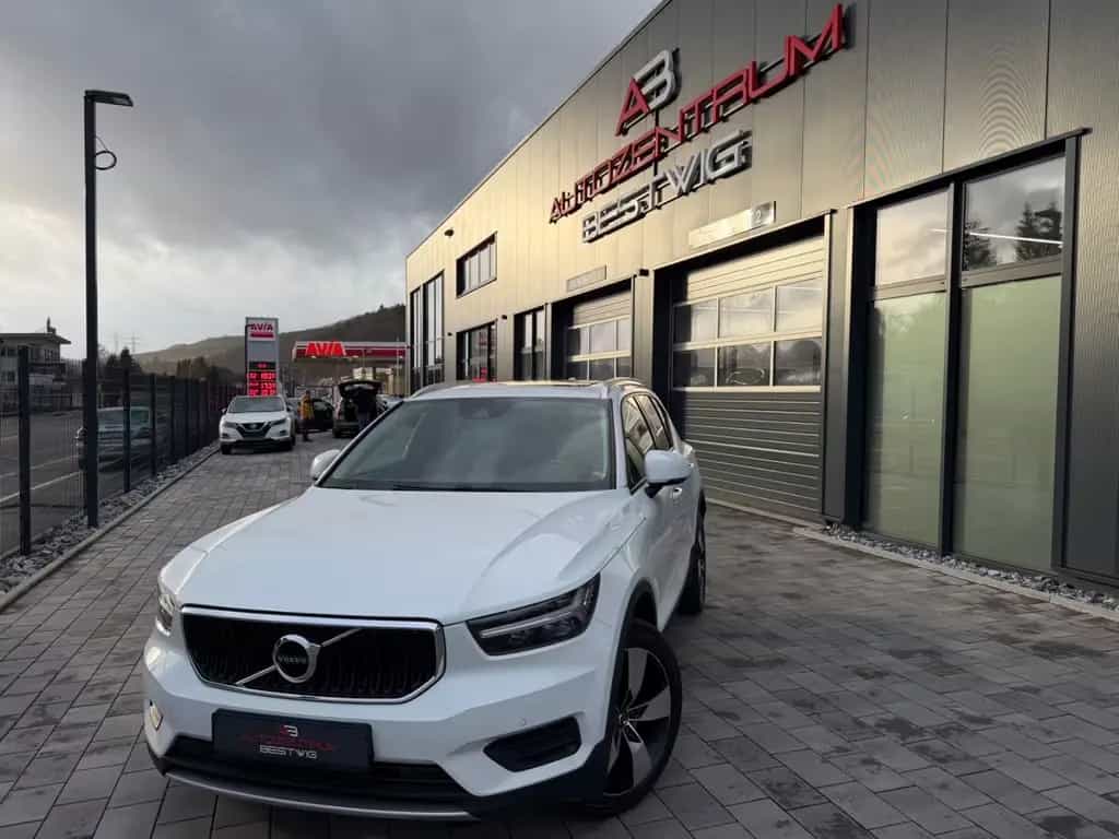 Volvo XC40 Momentum Pro*8-FACH*AHK*KAMERA*PDC*TOP 05/2019-photo-0