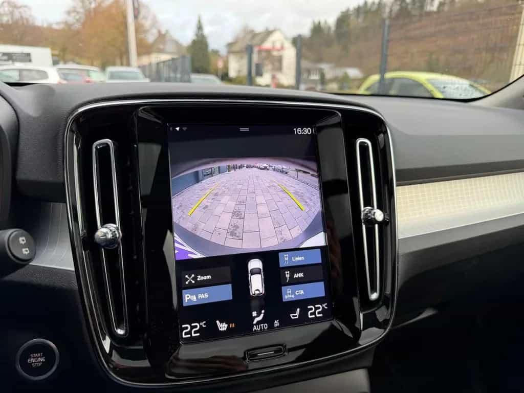 Volvo XC40 Momentum Pro*8-FACH*AHK*KAMERA*PDC*TOP 05/2019-photo-10