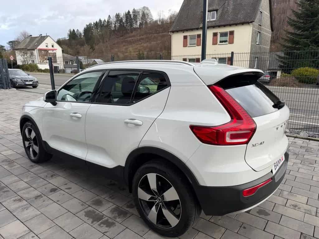 Volvo XC40 Momentum Pro*8-FACH*AHK*KAMERA*PDC*TOP 05/2019-photo-16