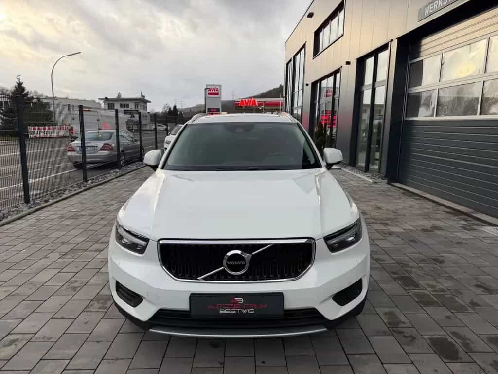 Volvo XC40 Momentum Pro*8-FACH*AHK*KAMERA*PDC*TOP 05/2019-photo-3