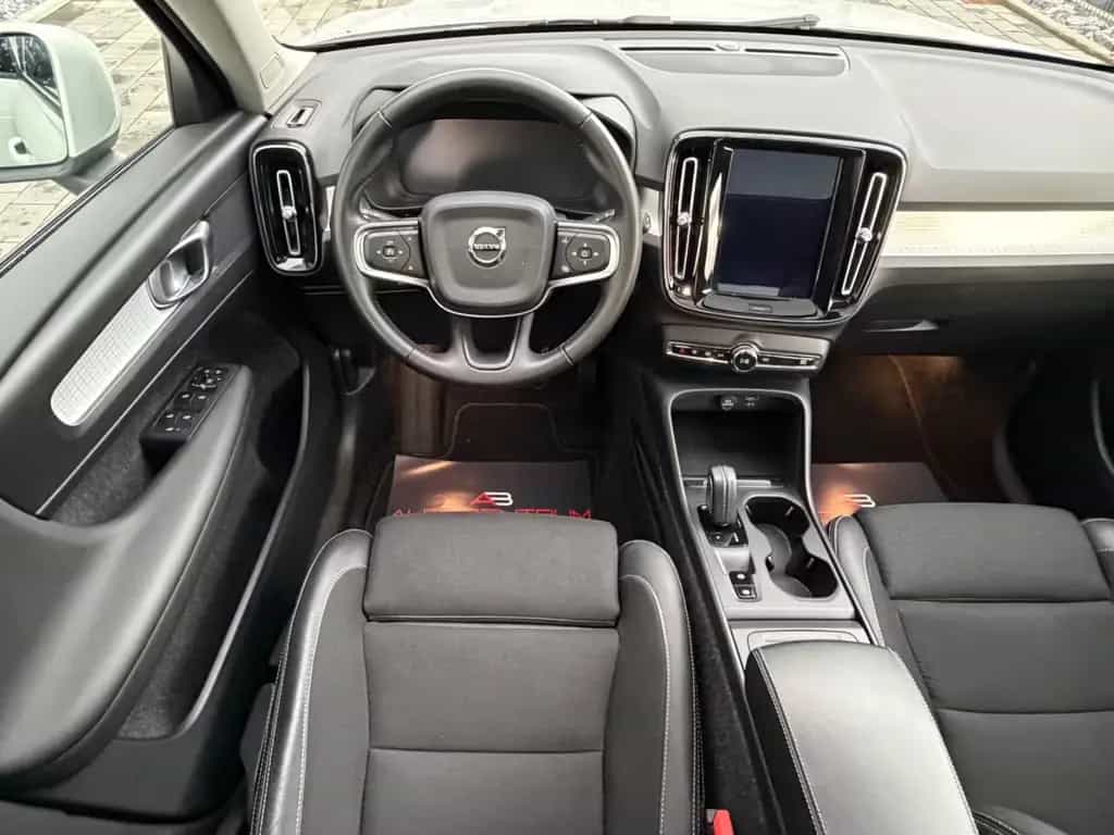 Volvo XC40 Momentum Pro*8-FACH*AHK*KAMERA*PDC*TOP 05/2019-photo-8
