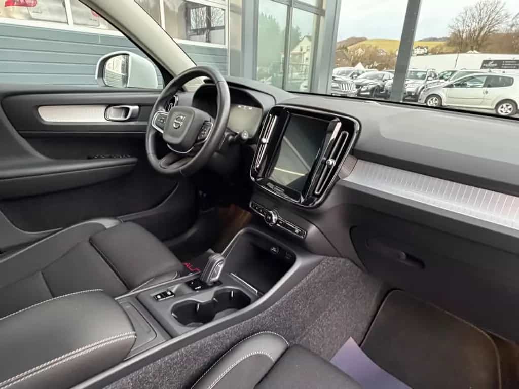 Volvo XC40 Momentum Pro*8-FACH*AHK*KAMERA*PDC*TOP 05/2019-photo-9