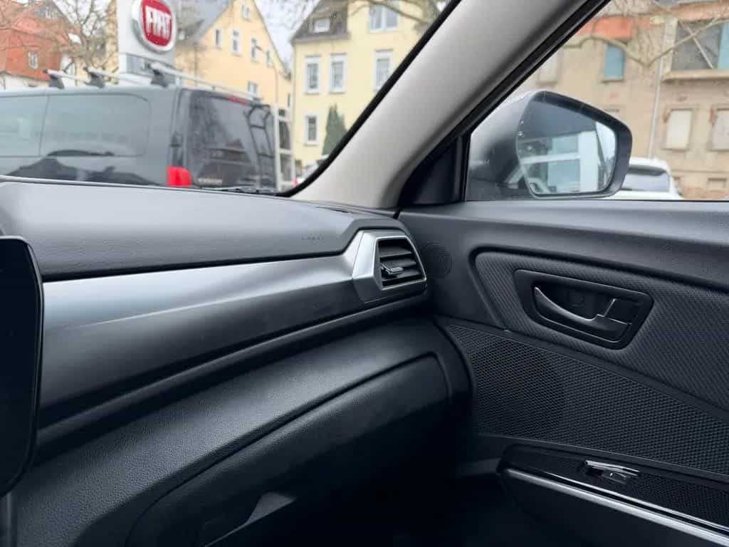 KGM Tivoli 1.5 T-GDI Nomad Kamera, Navi, Automatik 02/2025-photo-15