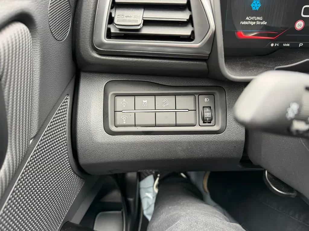 KGM Tivoli 1.5 T-GDI Nomad Kamera, Navi, Automatik 02/2025-photo-8