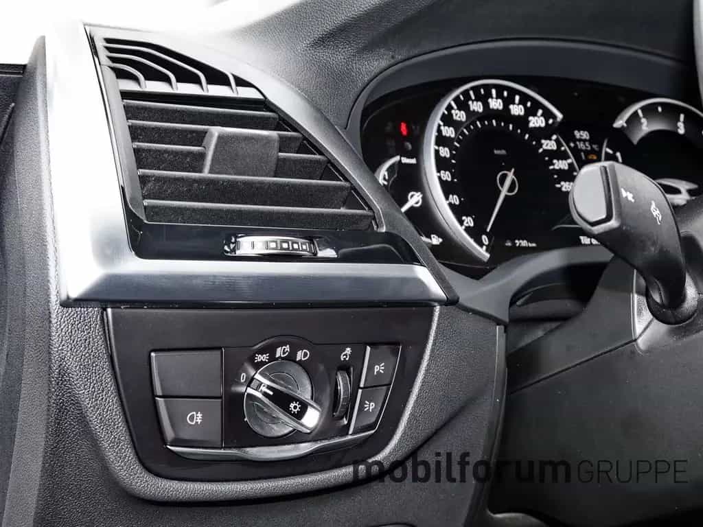 BMW X3 xDrive25d AHK Navi LED Soundsystem 360 Kamera 07/2019-photo-16