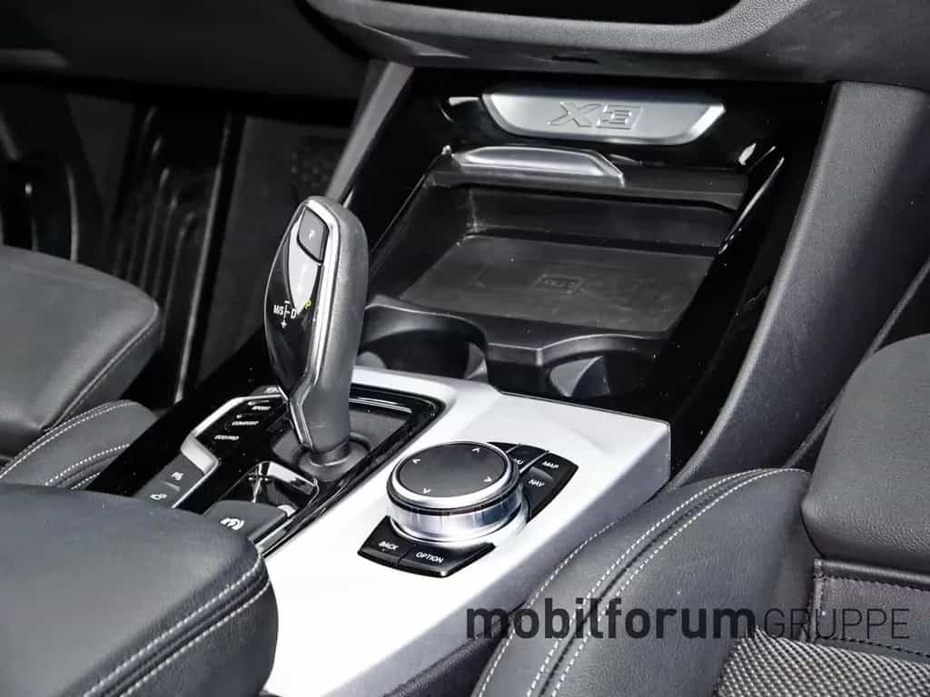 BMW X3 xDrive25d AHK Navi LED Soundsystem 360 Kamera 07/2019-photo-8