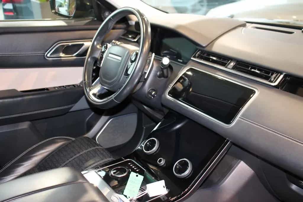 Land Rover Range Rover Rover Velar SE Head-Up Pano Kamera 11/2017-photo-16