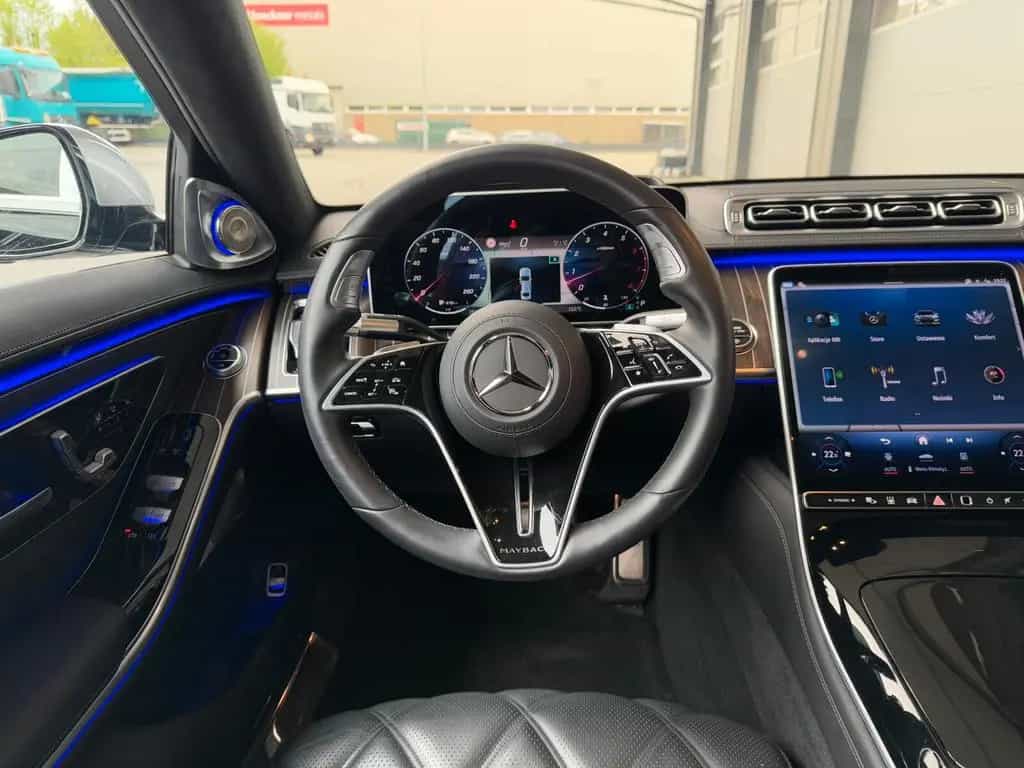 Maybach Mercedes Benz S680 Maybach V12 High-End -Paket 03/2024-photo-15