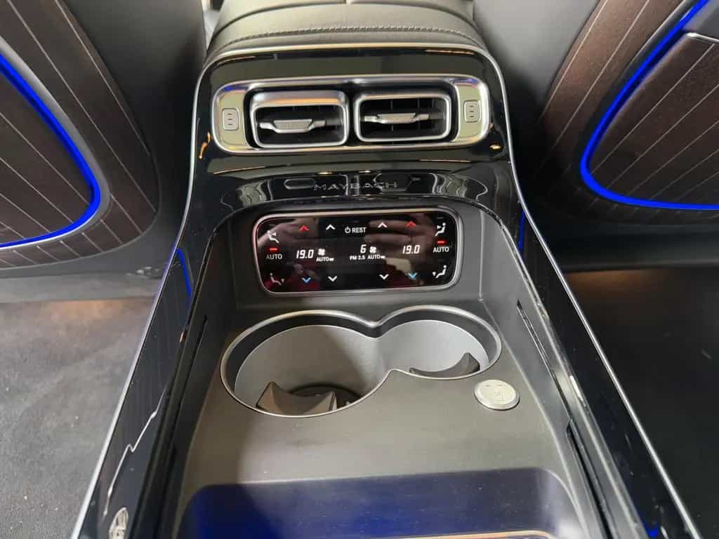 Maybach Mercedes Benz S680 Maybach V12 High-End -Paket 03/2024-photo-25
