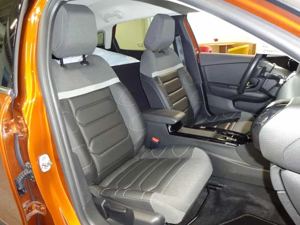 Citroën C4 PureTech 130 EAT8 SHINE 12/2020-photo-8