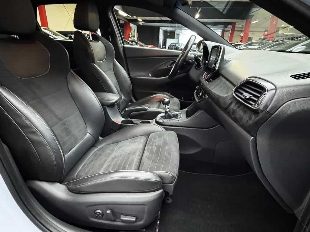 Hyundai i30 N Performance Stage4 Navi*KAM*LED*PDC*SHZ 04/2018-photo-7