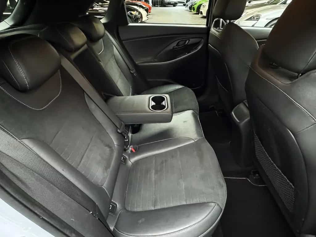 Hyundai i30 N Performance Stage4 Navi*KAM*LED*PDC*SHZ 04/2018-photo-9