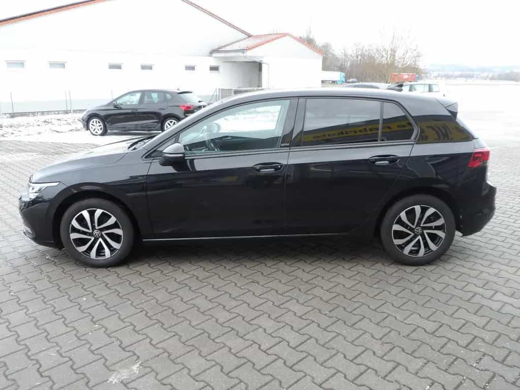 Volkswagen Golf VIII Lim. Active/Navi/PDC/LRH/SHZ/8xALU/Top 06/2021-photo-12