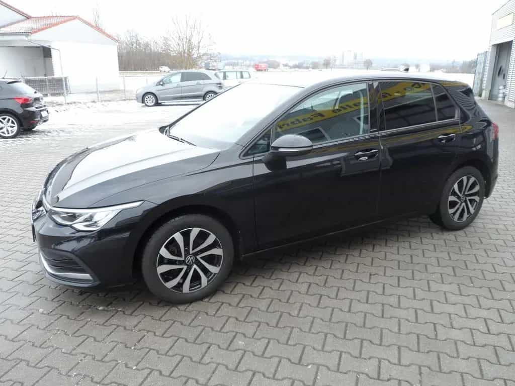 Volkswagen Golf VIII Lim. Active/Navi/PDC/LRH/SHZ/8xALU/Top 06/2021-photo-13
