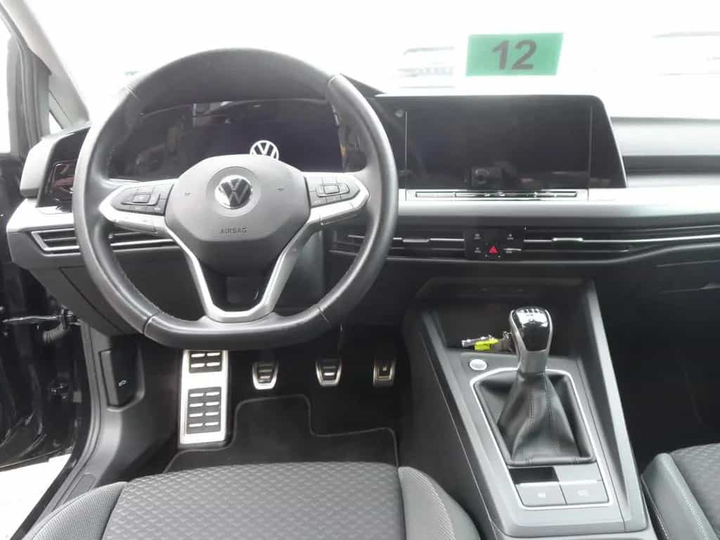 Volkswagen Golf VIII Lim. Active/Navi/PDC/LRH/SHZ/8xALU/Top 06/2021-photo-16