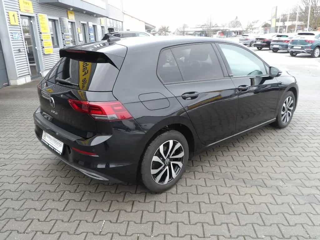Volkswagen Golf VIII Lim. Active/Navi/PDC/LRH/SHZ/8xALU/Top 06/2021-photo-7