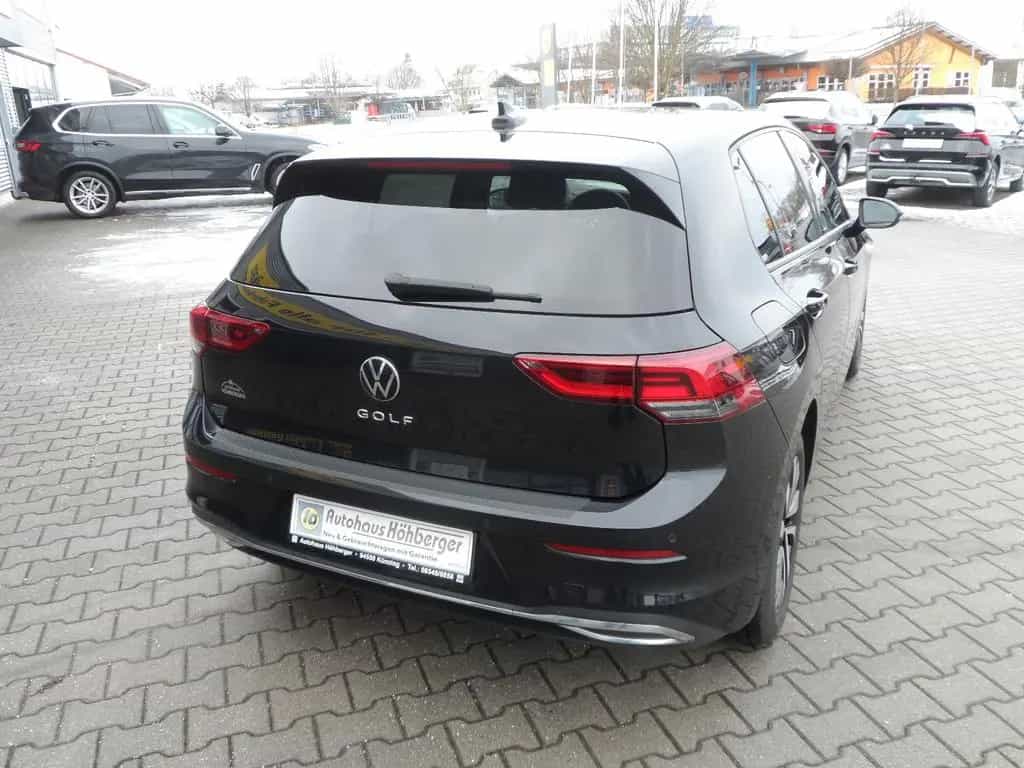 Volkswagen Golf VIII Lim. Active/Navi/PDC/LRH/SHZ/8xALU/Top 06/2021-photo-8