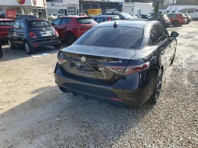 Alfa Romeo Giulia Veloce Q4 03/2024-photo-3