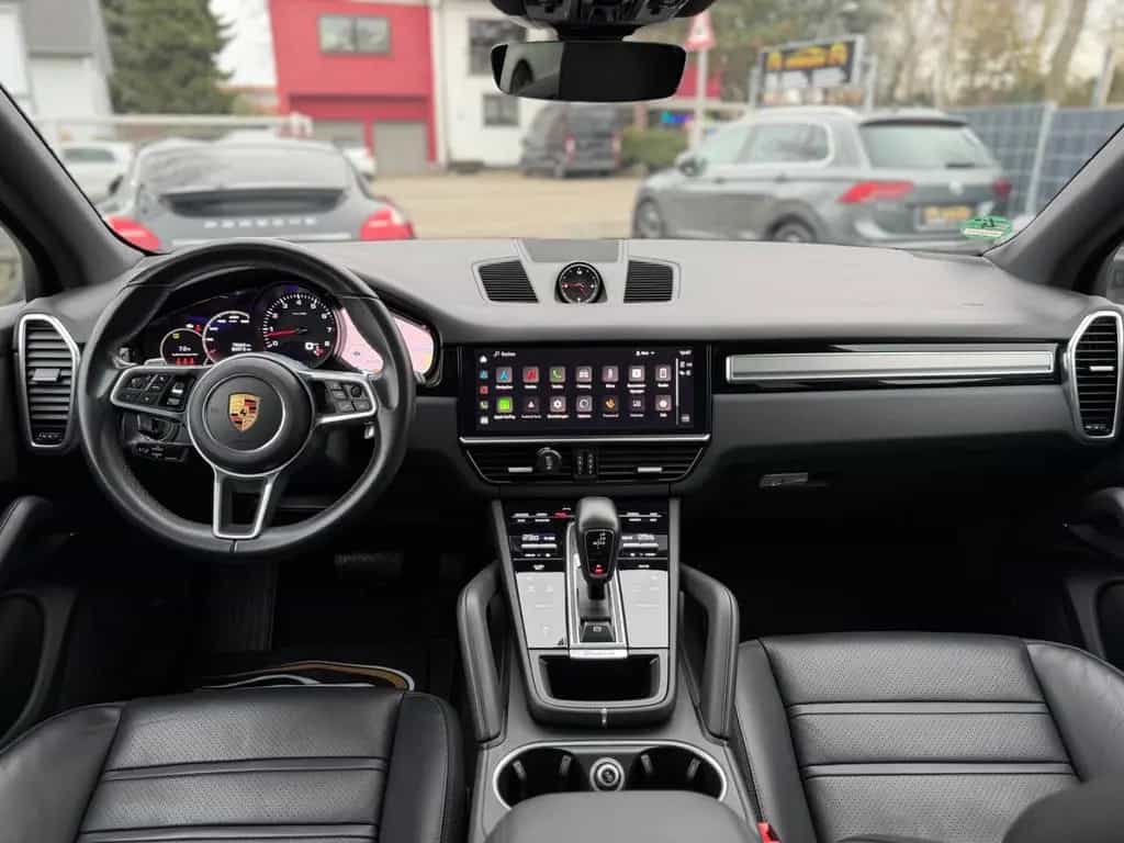 Porsche Cayenne Platinum Edition 07/2022-photo-14
