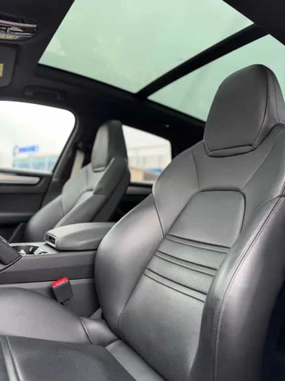 Porsche Cayenne Platinum Edition 07/2022-photo-15