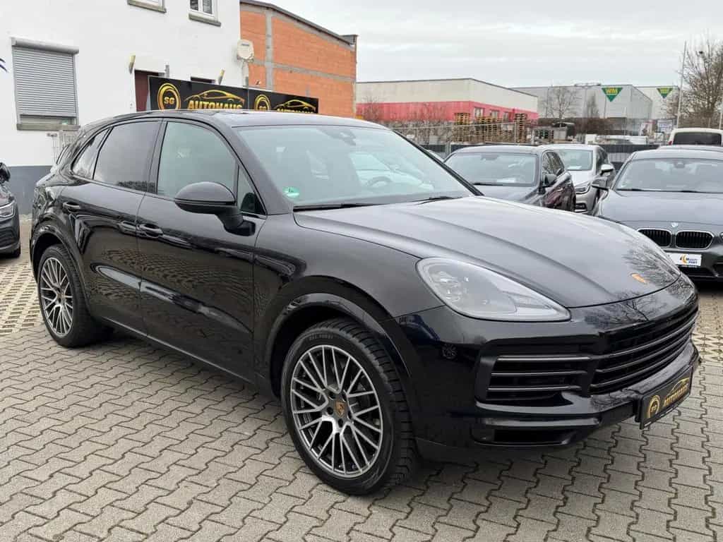 Porsche Cayenne Platinum Edition 07/2022-photo-1