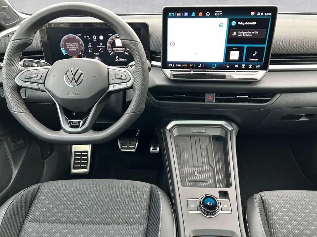 Volkswagen T-Roc 1.5 eTSI R-Line Matrix 360° Pano Black AHK null-photo-12