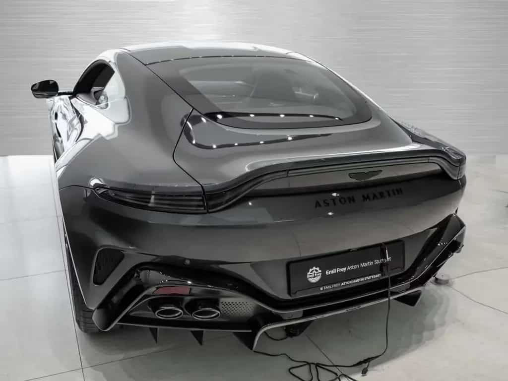 Aston Martin V8 Vantage null-photo-13
