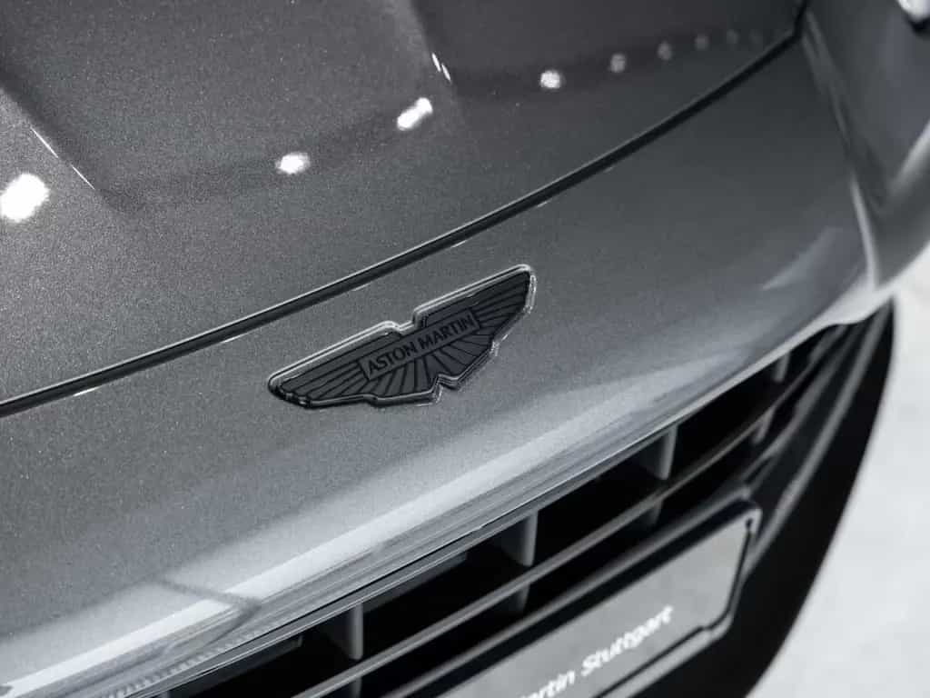 Aston Martin V8 Vantage null-photo-15