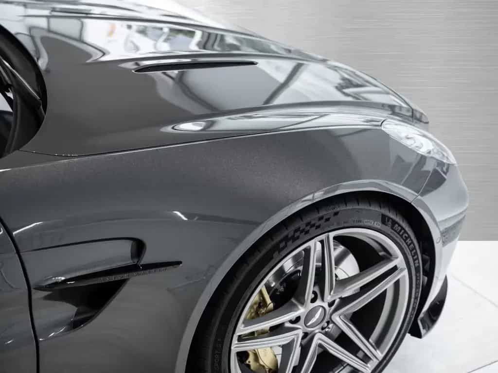 Aston Martin V8 Vantage null-photo-8