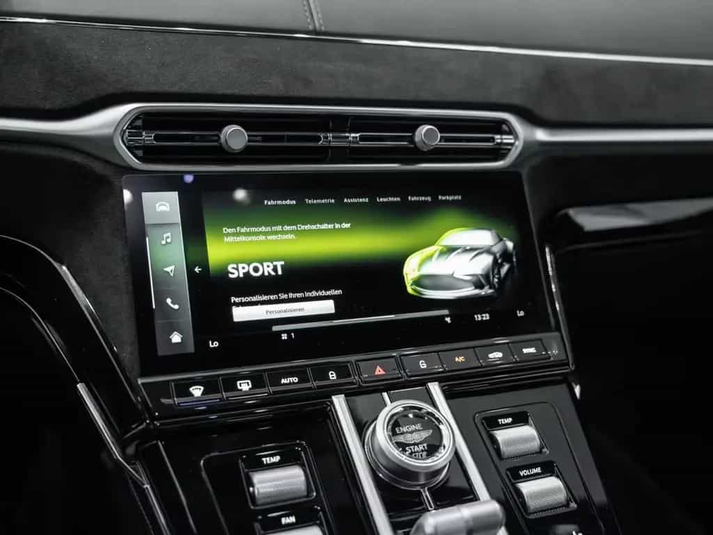 Aston Martin V8 Vantage null-photo-9