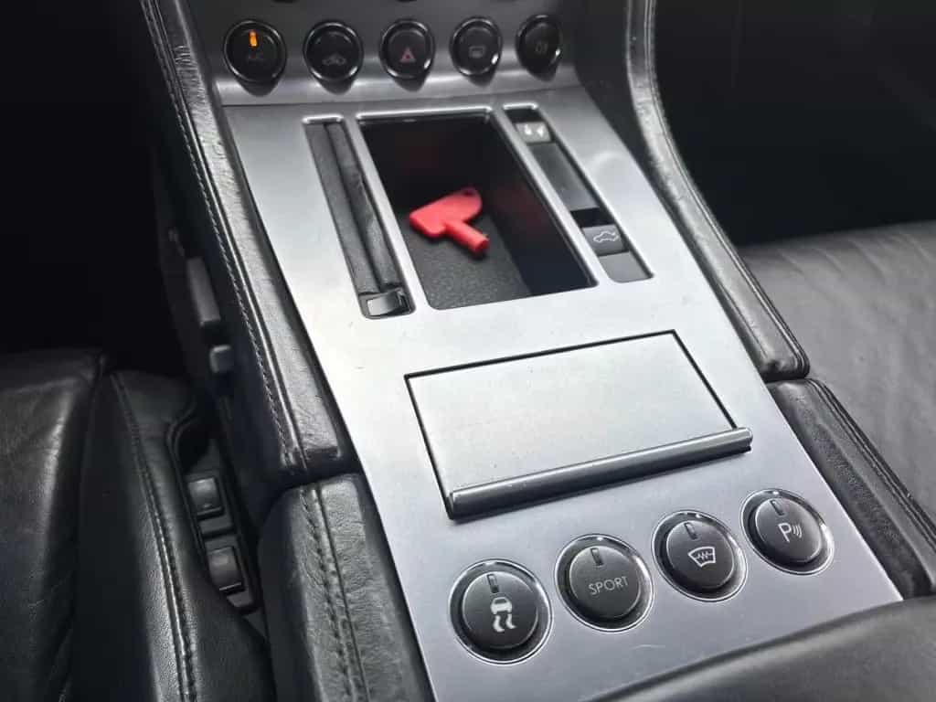Aston Martin DB9 5.9 V12 458PK Touchtronic 2005 Zwart NL auto 01/2005-photo-16