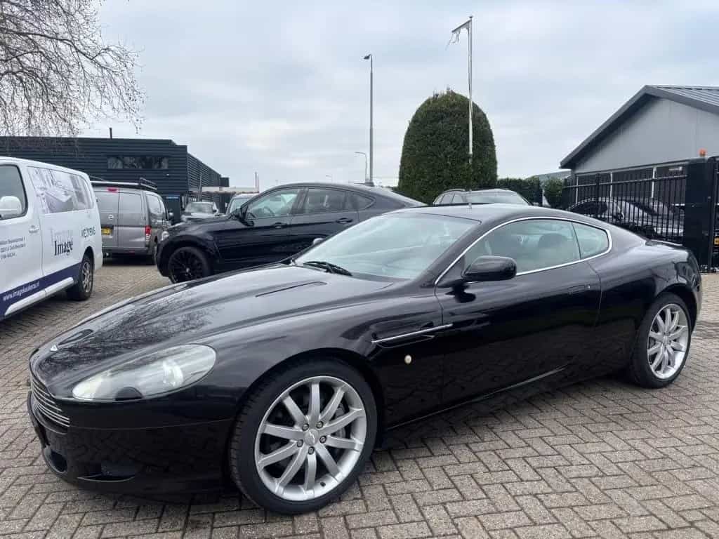 Aston Martin DB9 5.9 V12 458PK Touchtronic 2005 Zwart NL auto 01/2005-photo-3