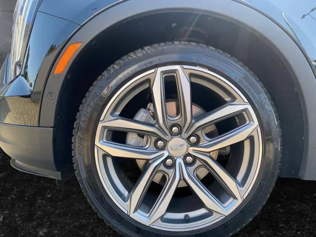 Cadillac XT4 2.0 T Sport AWD NAVI+KAMERA+LED 08/2023-photo-5
