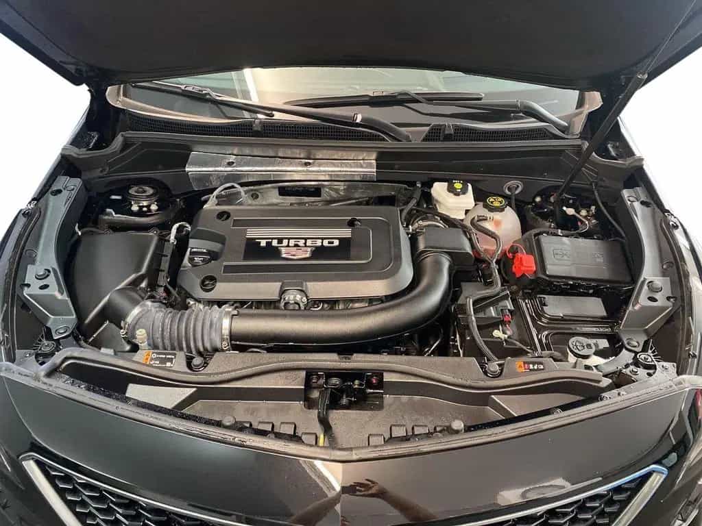 Cadillac XT4 2.0 T Sport AWD NAVI+KAMERA+LED 08/2023-photo-7
