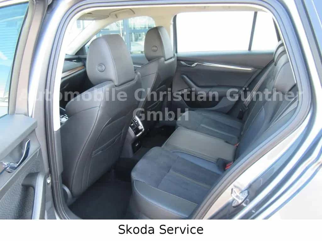 Skoda Octavia Combi Scout 2.0TSI 140KW DSG 4x4 02/2023-photo-10