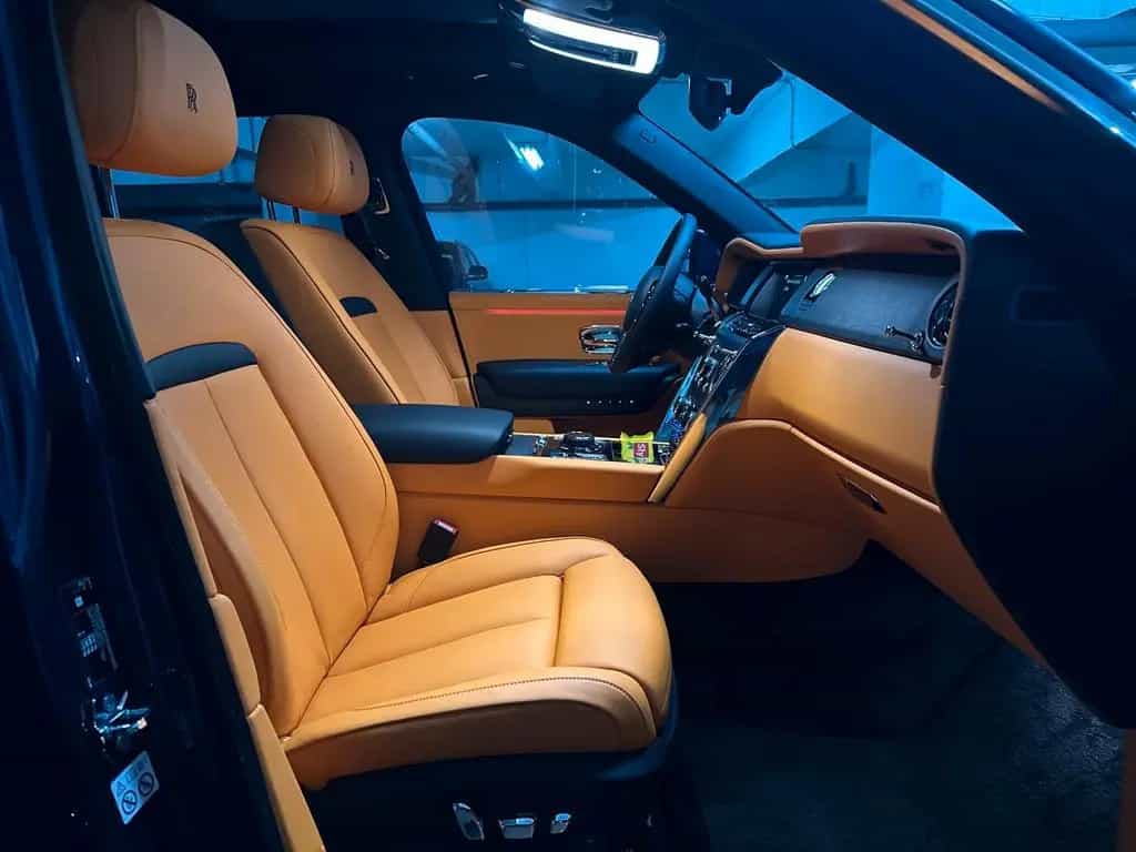 Rolls-Royce Cullinan 05/2023-photo-9