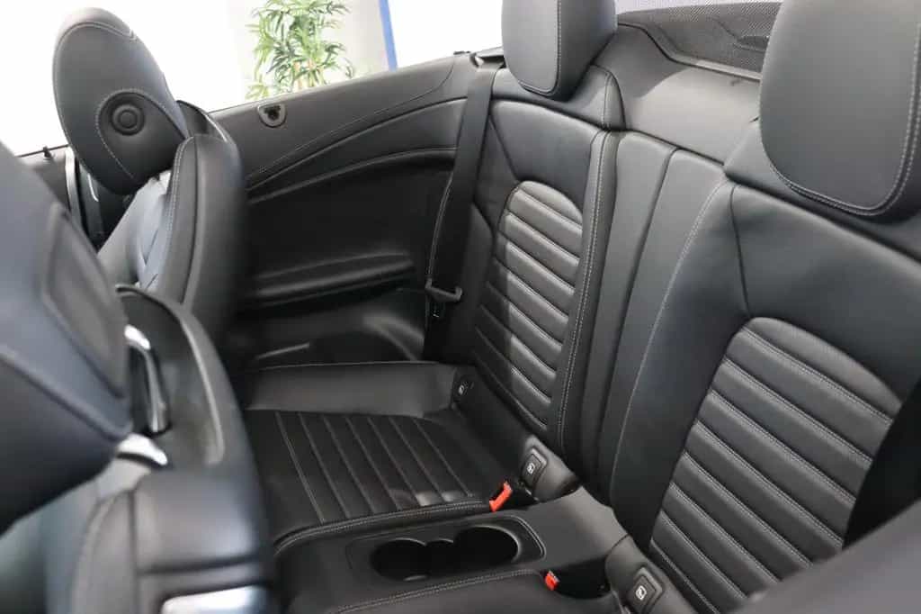 Mercedes-Benz C 400 Cabrio AMG 4Matic HUD*360*Sitzhzg.*AHK 02/2018-photo-32