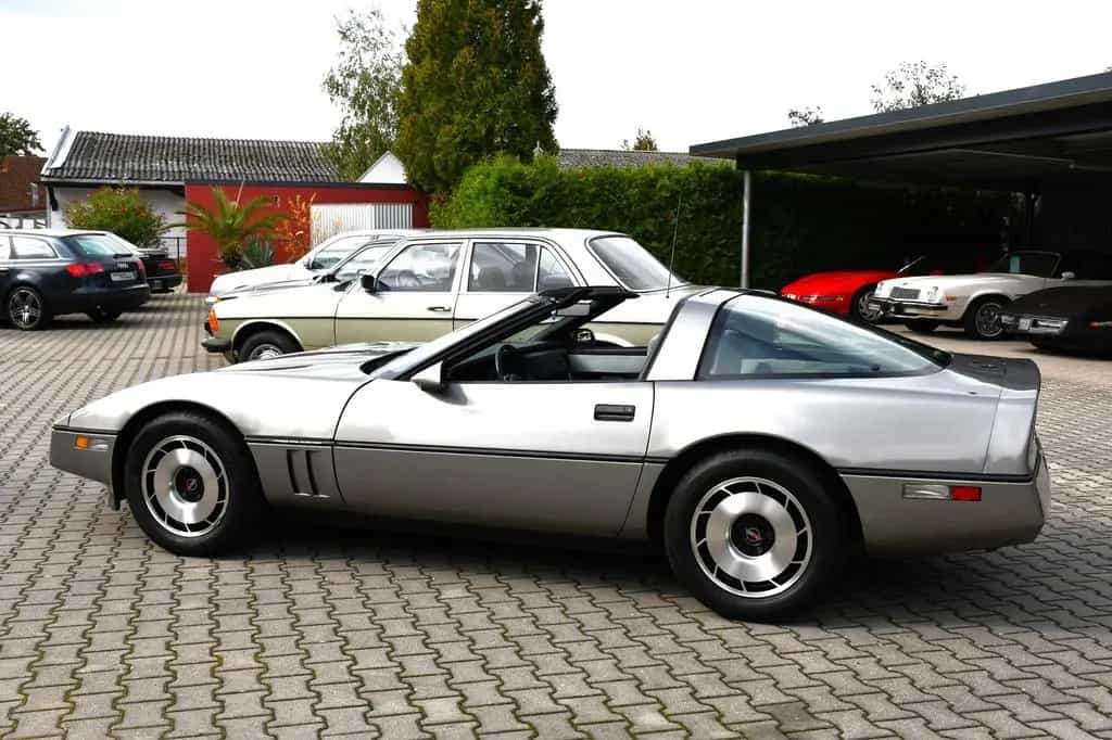 Corvette C4 Targa 1.Serie 45.600km H-Kennzeichen 07/1984-photo-5