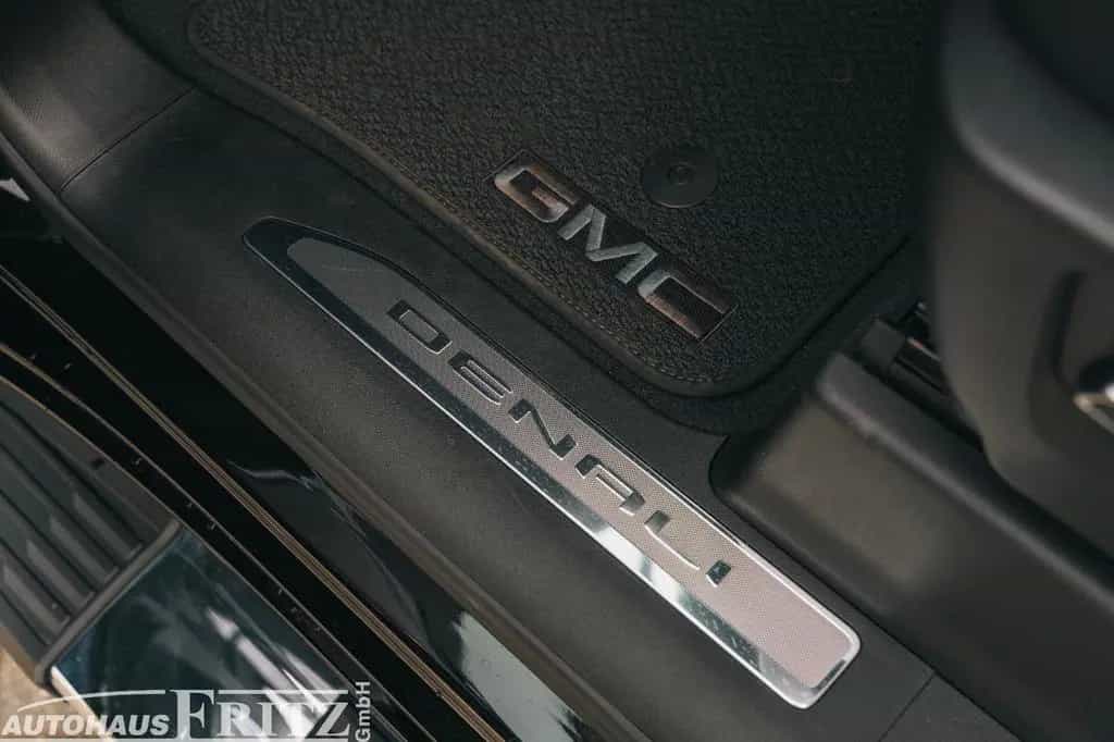 GMC Sierra Denali 1500 CrewCab - 3,0l V6 Diesel null-photo-18