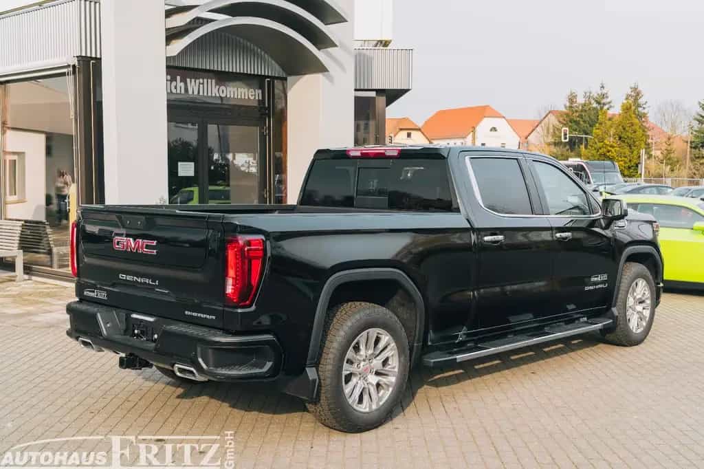 GMC Sierra Denali 1500 CrewCab - 3,0l V6 Diesel null-photo-2