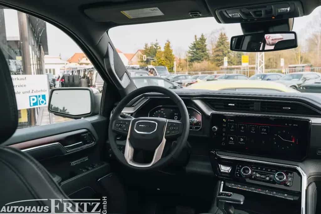 GMC Sierra Denali 1500 CrewCab - 3,0l V6 Diesel null-photo-28