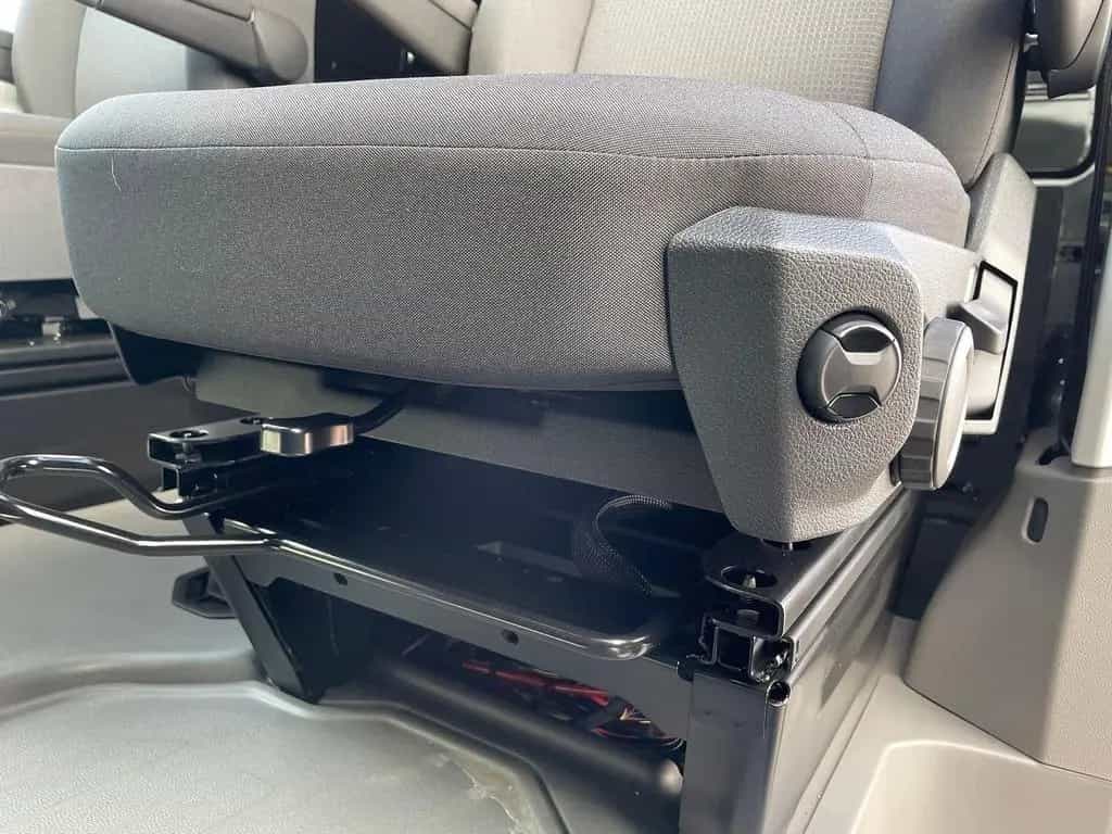 MAN TGE 3.200 L3H3 MIXTO 4x4 CAMPER DREHSITZE AHK 01/2026-photo-26