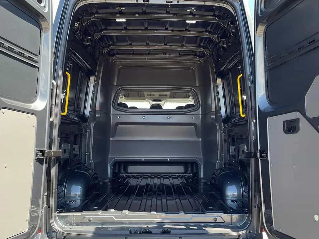 MAN TGE 3.200 L3H3 MIXTO 4x4 CAMPER DREHSITZE AHK 01/2026-photo-6