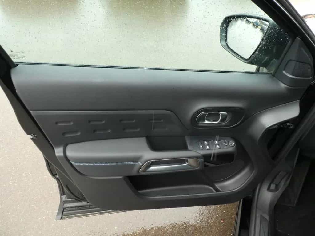 Citroën C5 Aircross Plus Klima, Navi, SHZ, PDC, Kamera 03/2025-photo-7