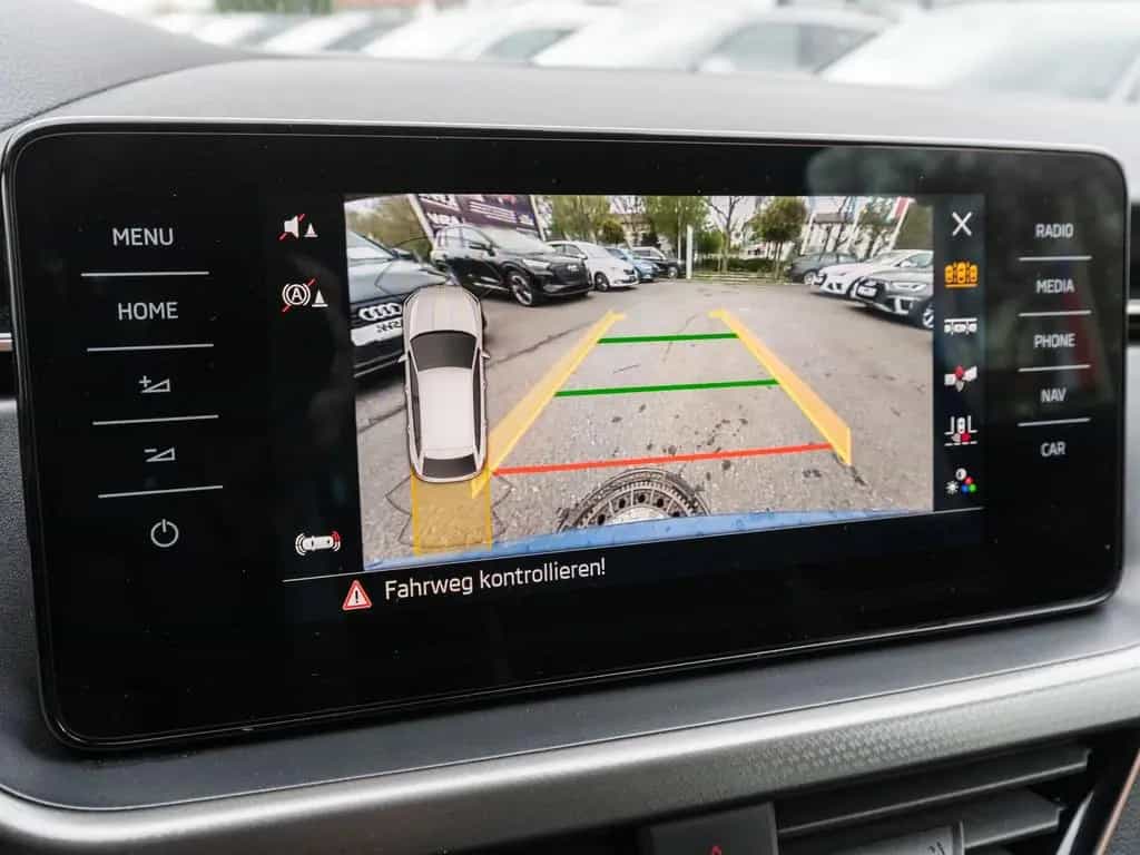 Skoda Scala Style 1.5 TSI DSG LED Navi RFK ACC SHZ AHK 09/2023-photo-20