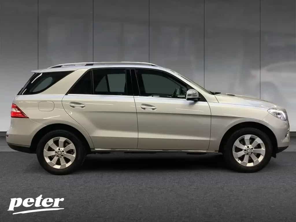 Mercedes-Benz ML 250 BT 4M 7G-Tronic/ILS/Schiebedach/AHK/ 11/2013-photo-19