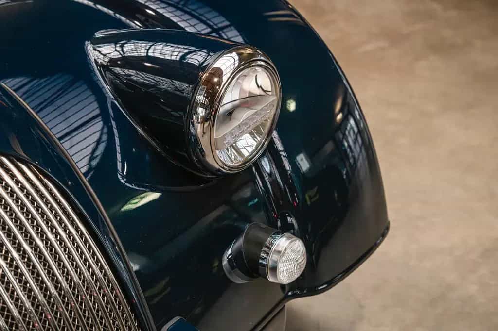 Morgan Plus Six - A/C - SHZ - SAGA -Sonderfarbe 08/2022-photo-25
