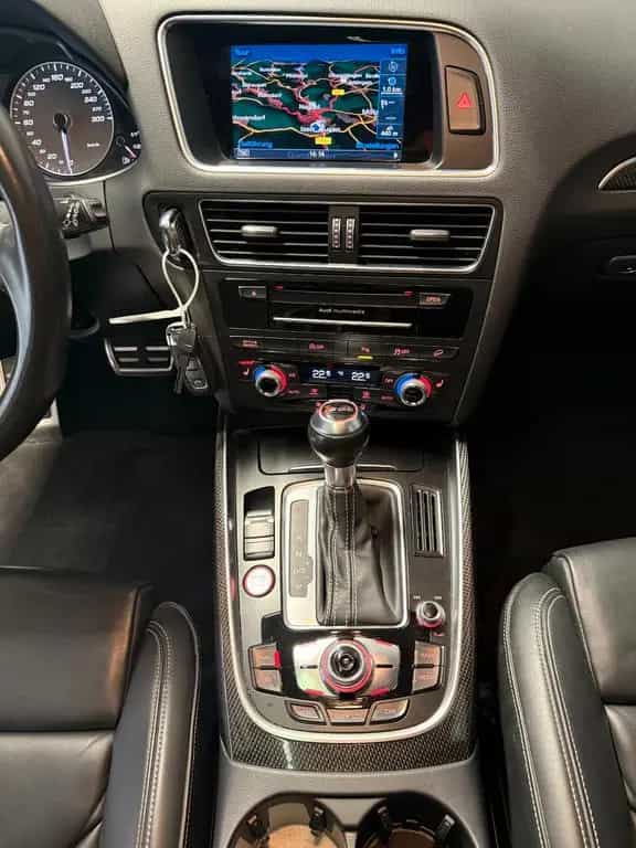 Audi SQ5 3.0 TDI competition quattro Pano AHK Carbon 06/2018-photo-11