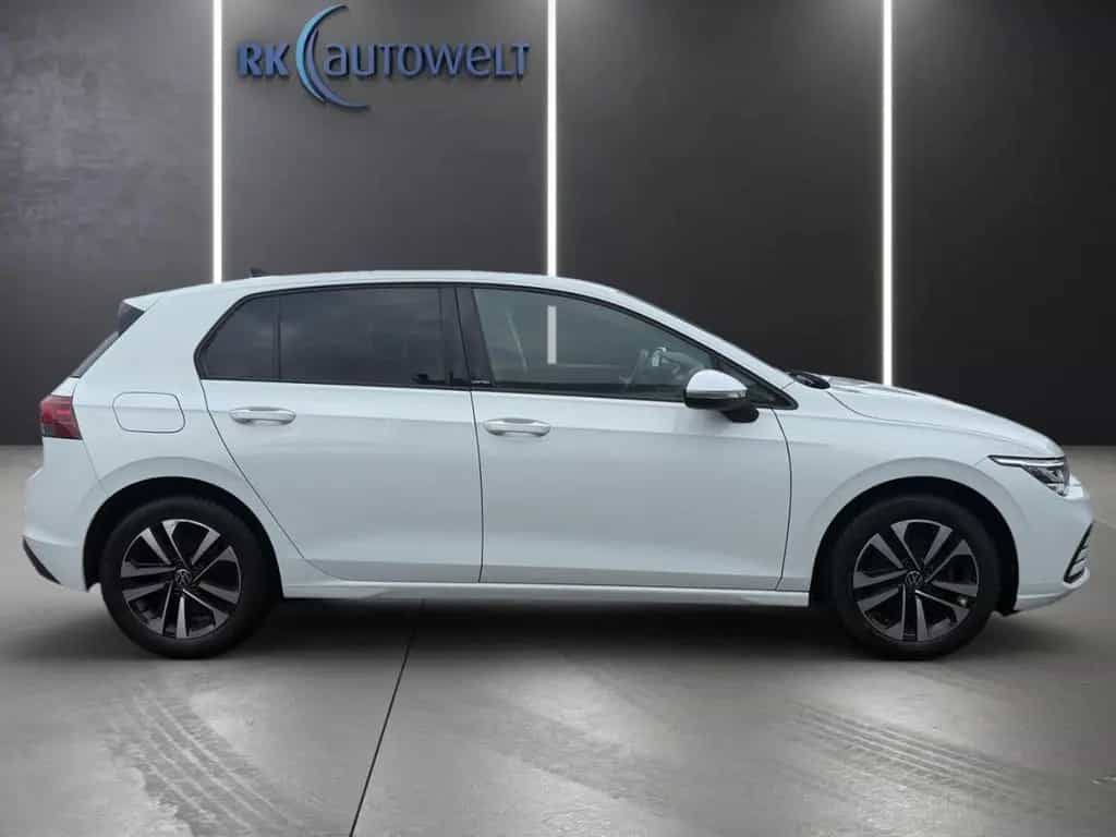Volkswagen Golf 8 VIII United 2.0 TDI AHK-klappbar Navi ACC 03/2021-photo-2